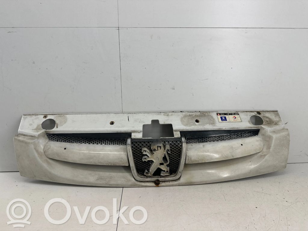 Peugeot Partner Front grill 