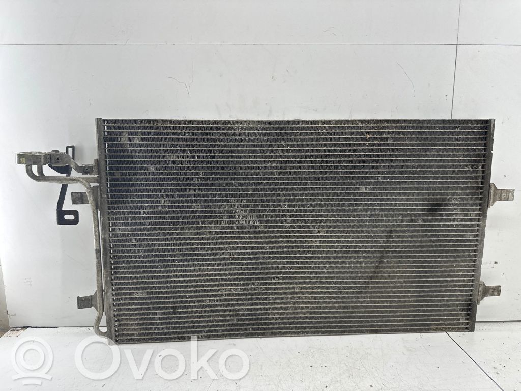Volvo V50 Oro kondicionieriaus radiatorius aušinimo 