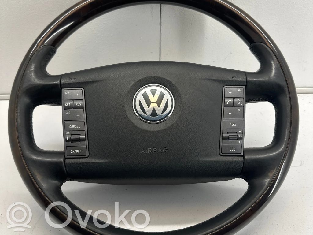 Ohjauspyörä   3D0419091R,3D0880201BK2K7,61456181B,1456181,61585071D