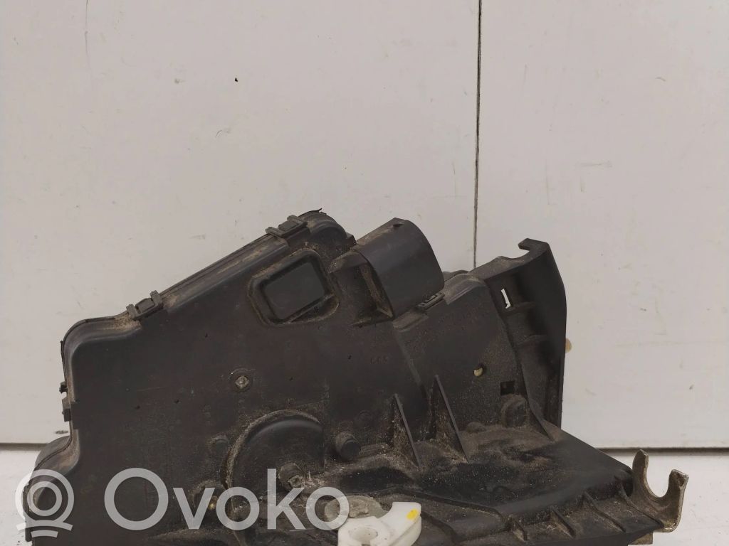 BMW 3 E46 Front door lock 