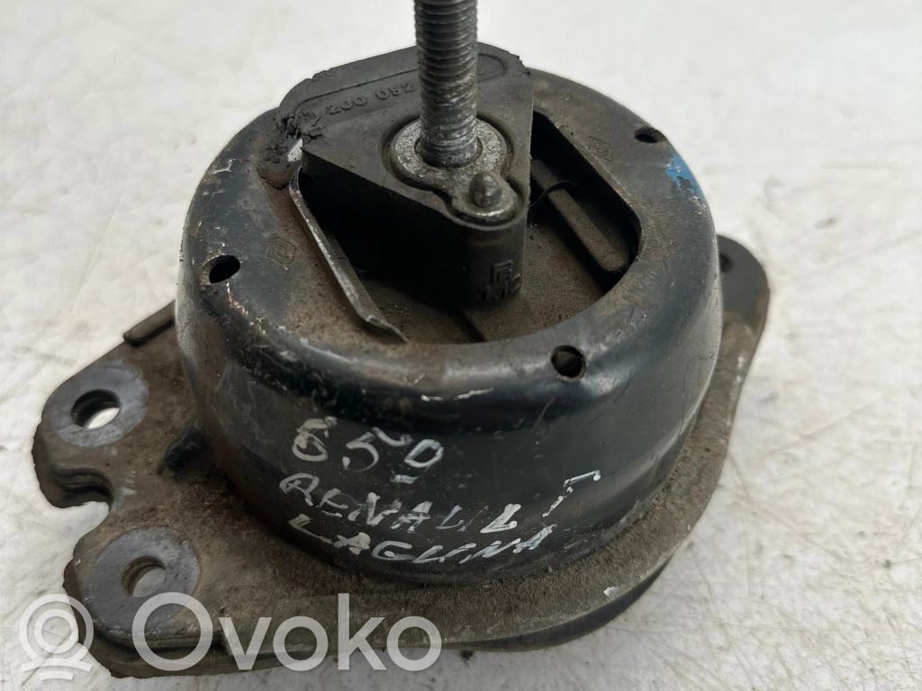Renault Laguna II Engine mount bracket 