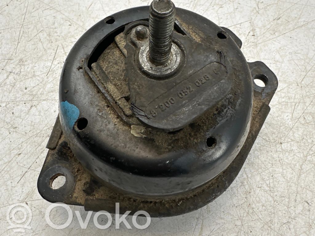 Renault Vel Satis Engine mount bracket 