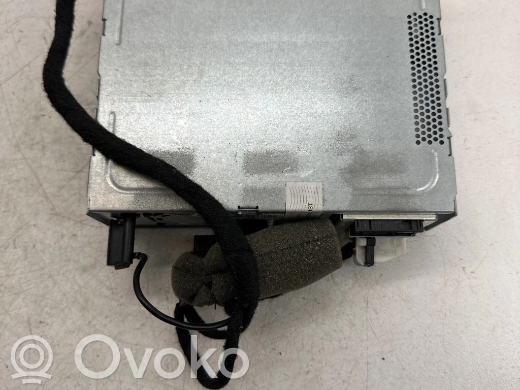 Volkswagen Phaeton Navigation unit CD/DVD player 