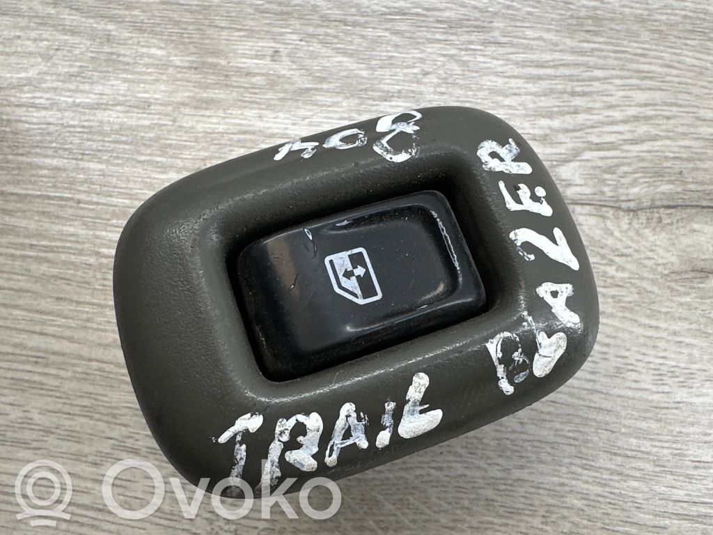 Chevrolet TrailBlazer Electric window control switch 