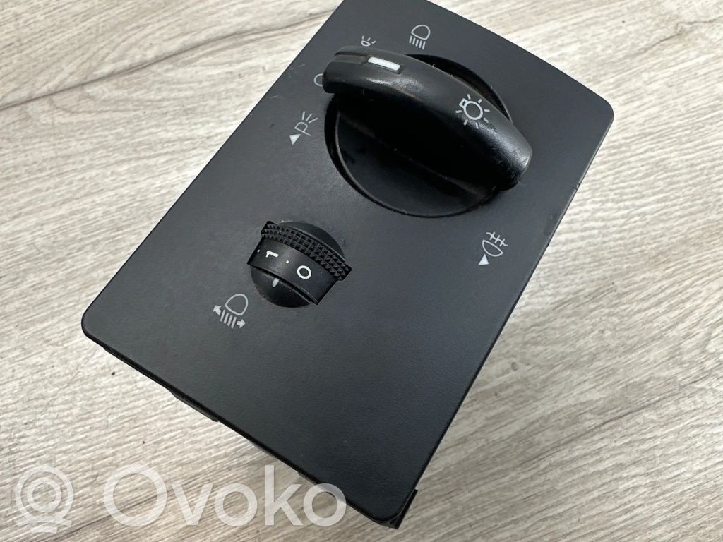 Ford Focus Light switch 