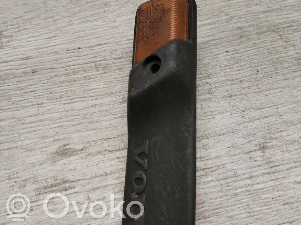 Volvo 240 Front fender indicator light 