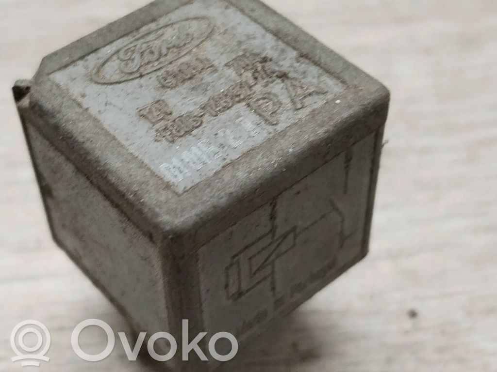 Otros relés   01015