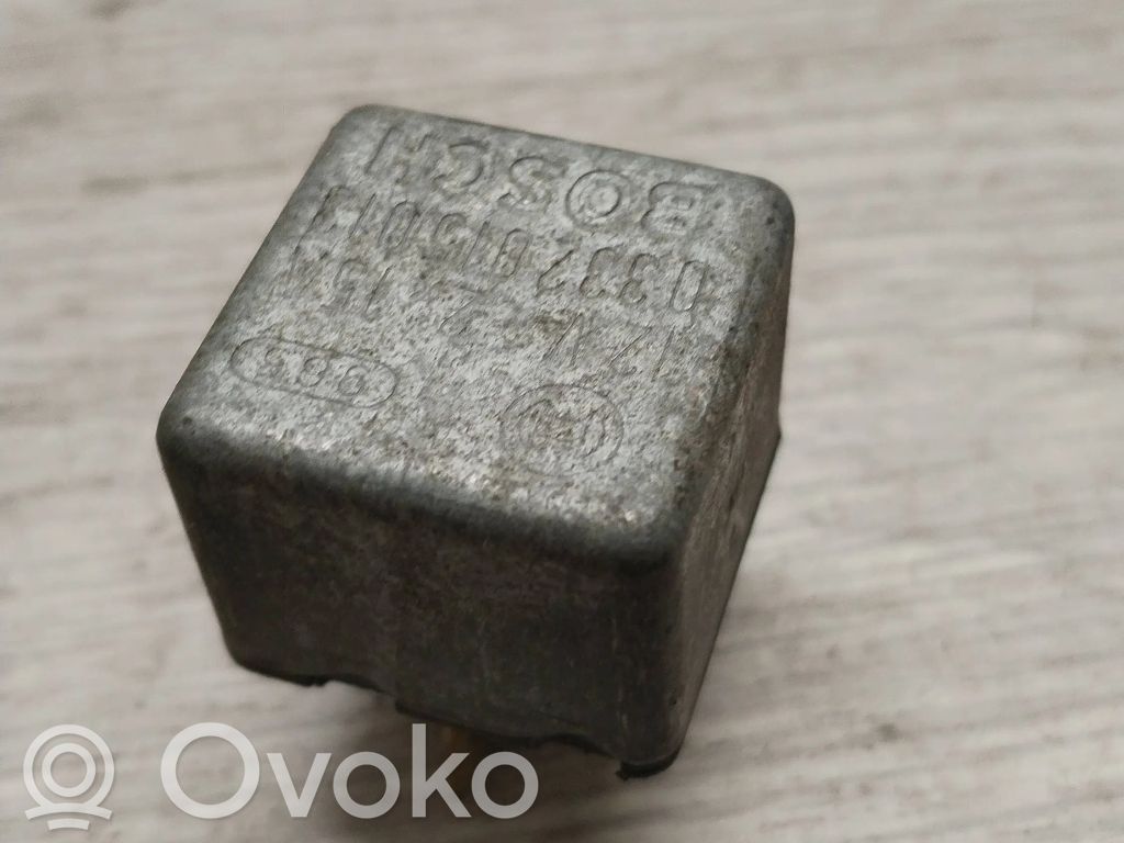 Audi 80 90 B3 Other relay 