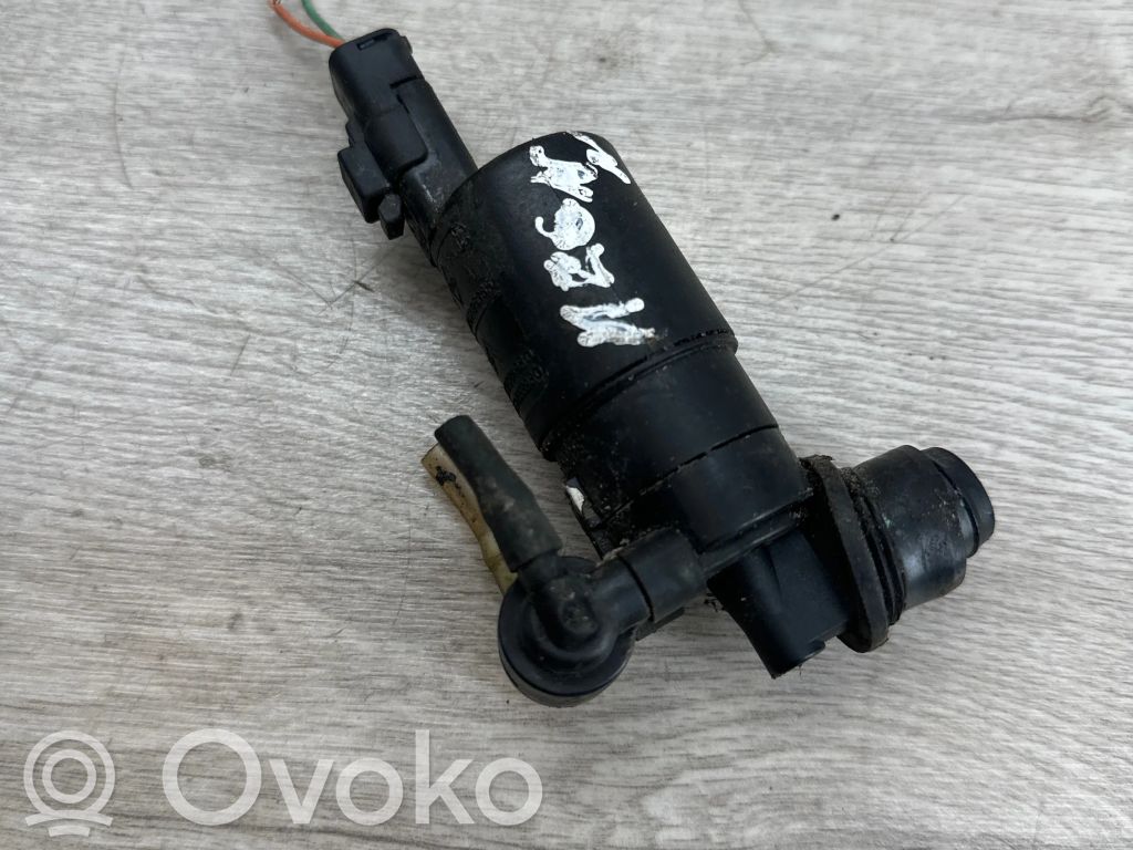 Renault Megane II Windscreen/windshield washer pump 
