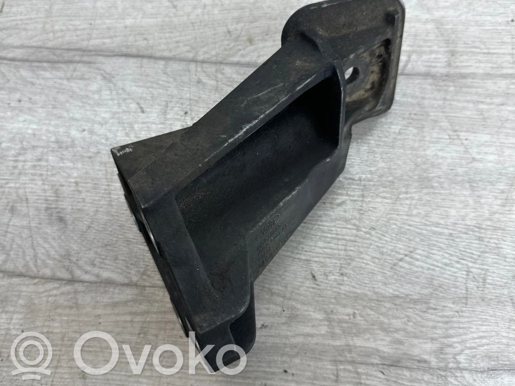 Land Rover Discovery 3 - LR3 Moottorin kiinnikekorvake (käytetyt) 