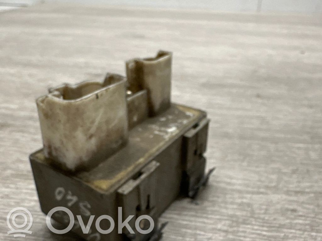 Volvo S40, V40 Relè della ventola di raffreddamento 
