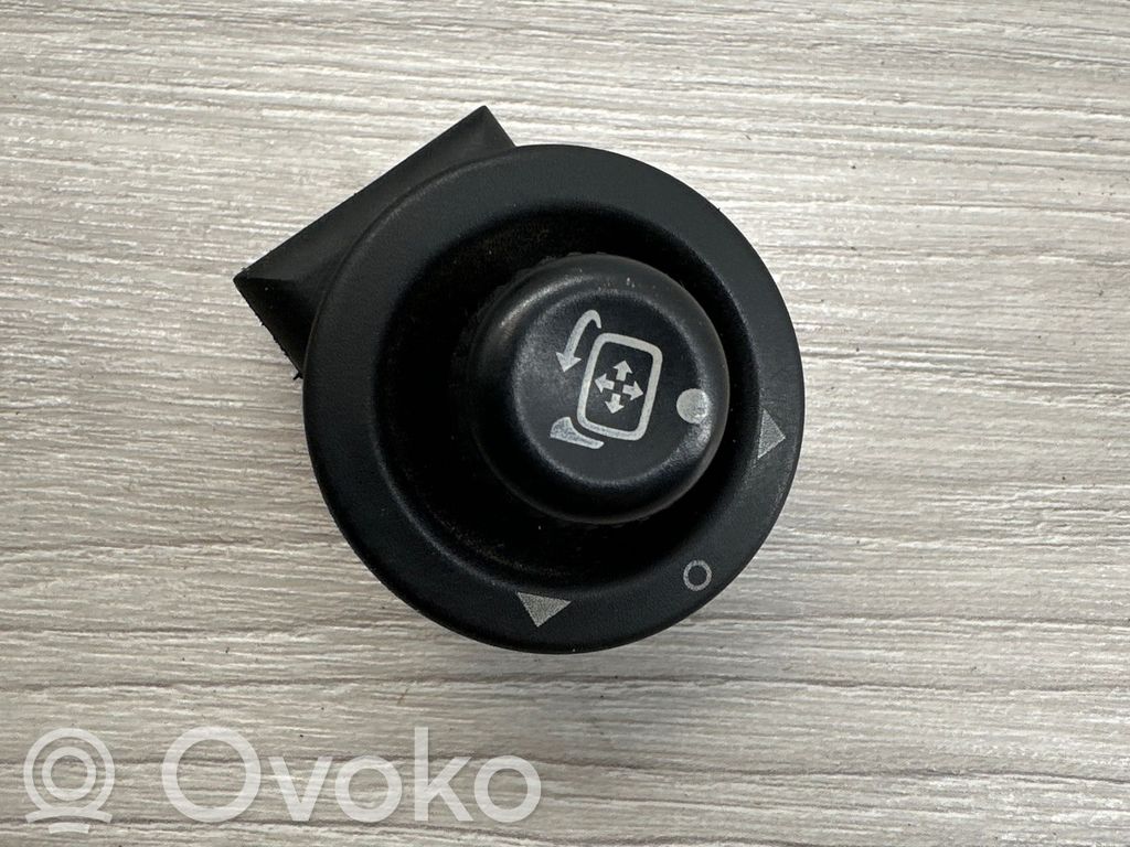 Przycisk regulacji lusterek bocznych   03930361,500030