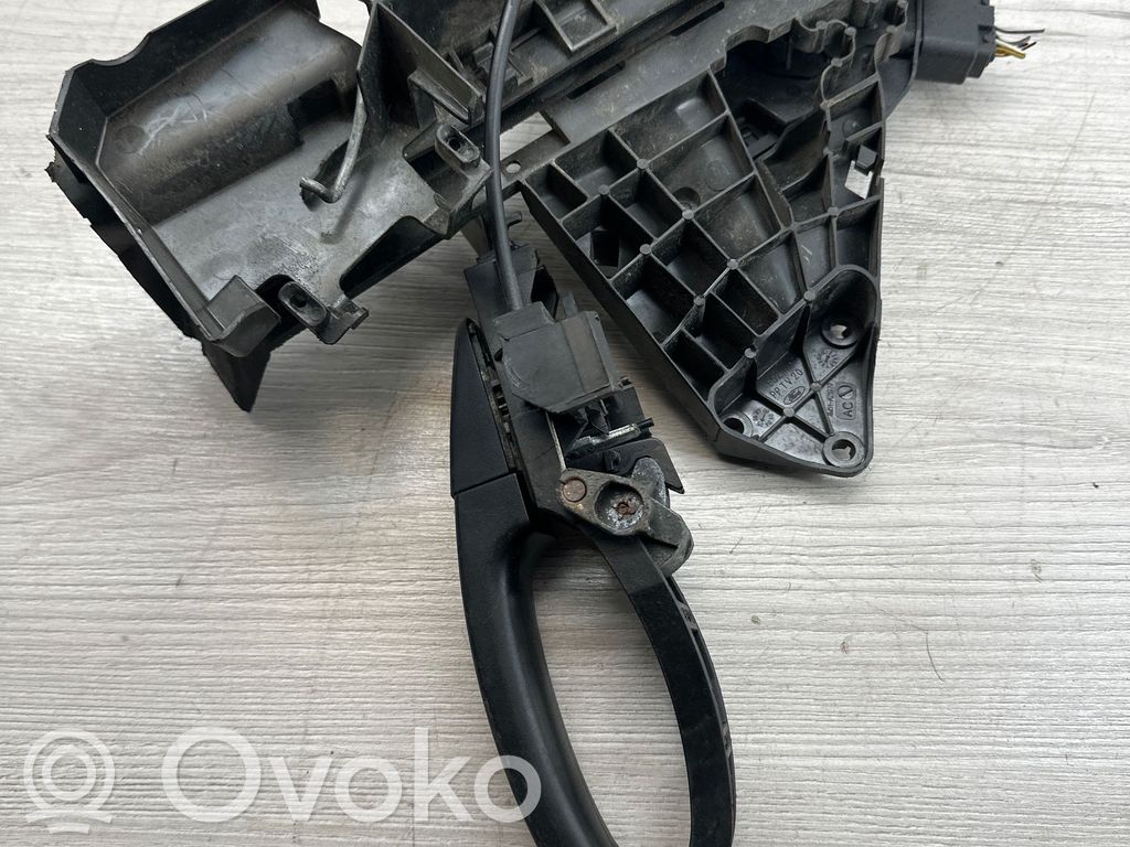 Ford Focus Rankena atidarymo išorinė 