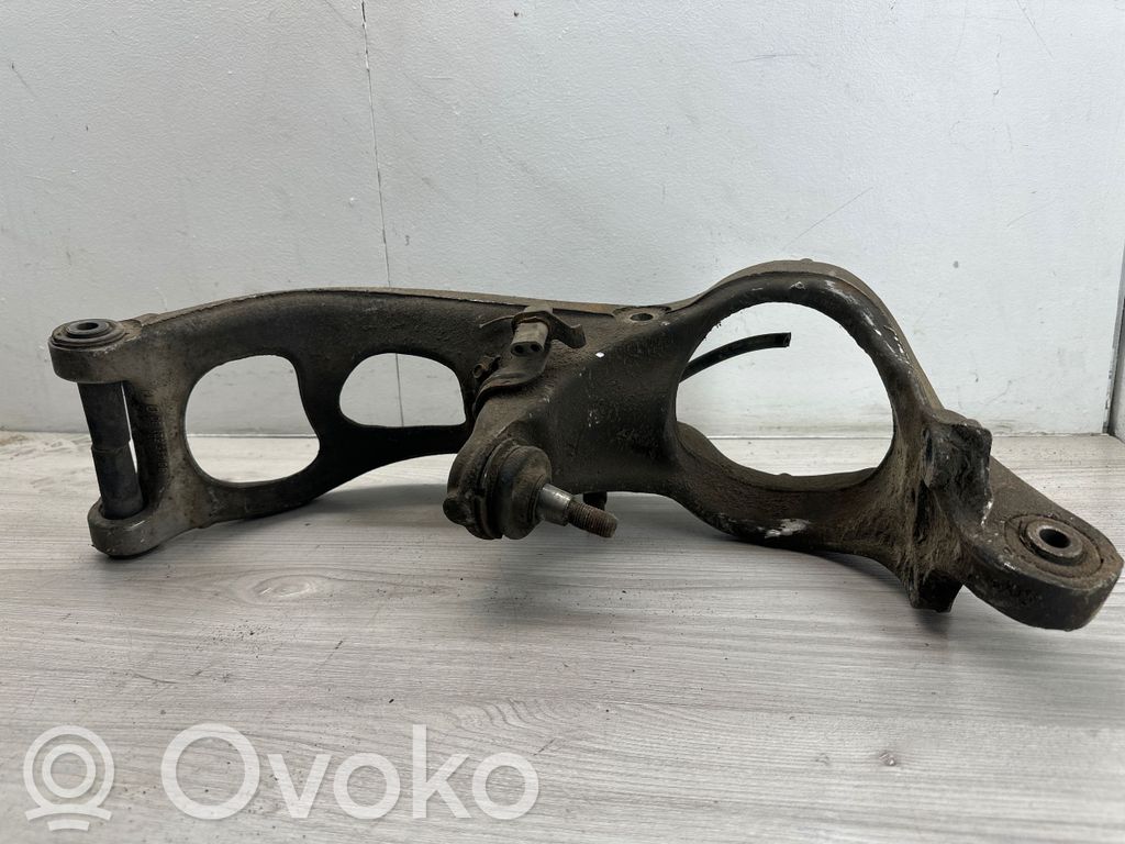 Peugeot 407 Dolny wahacz przedni 