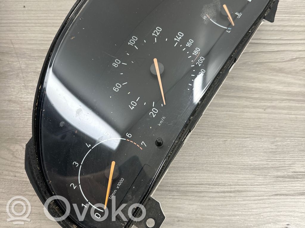 Saab 9-5 Speedometer (instrument cluster) 
