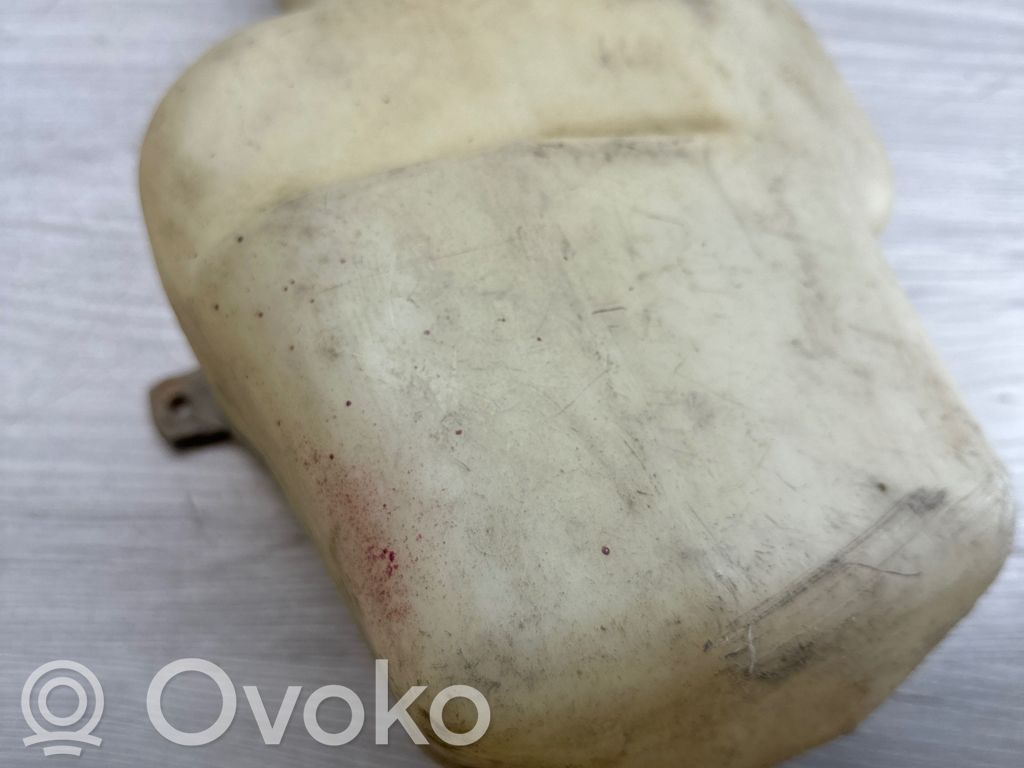 Volvo 740 Langų skysčio bakelis 