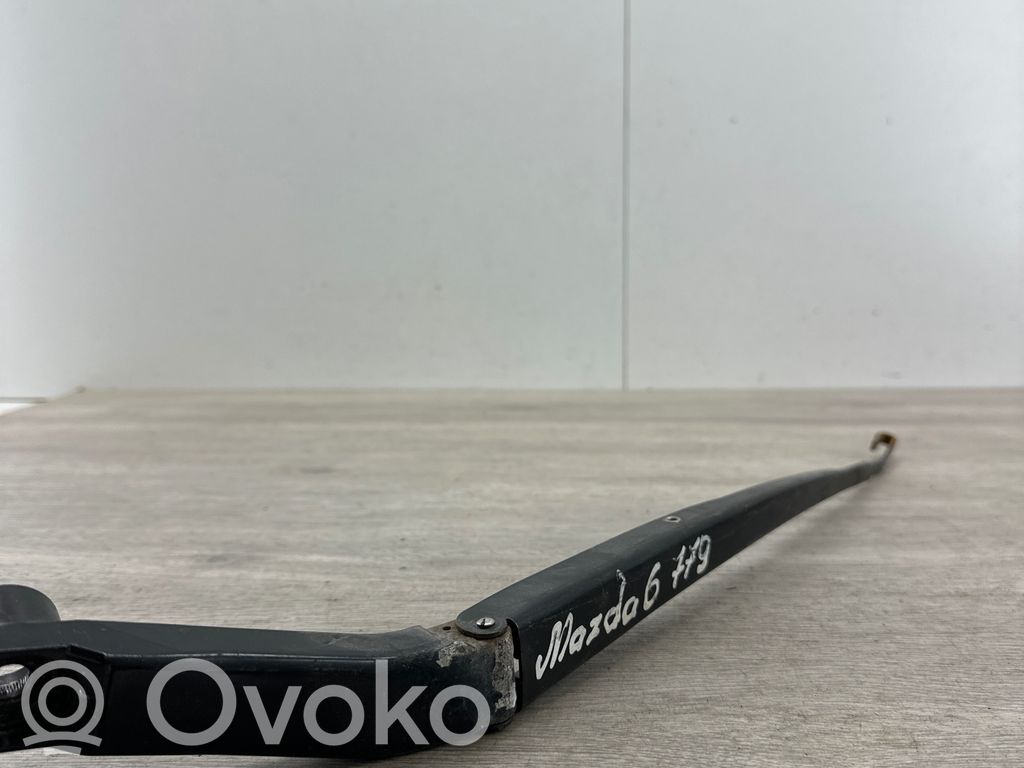 Mazda 6 Front wiper blade arm 