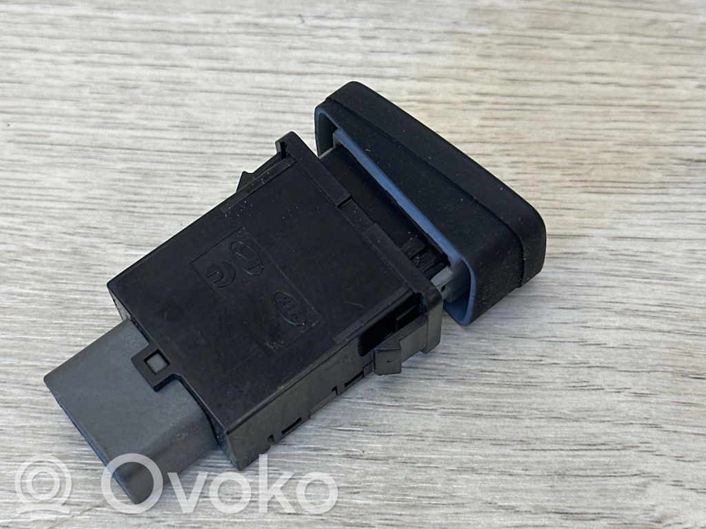 Hyundai Tucson JM Przycisk / Przełącznik ogrzewania szyby przedniej / czołowej 