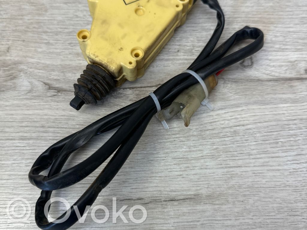 Silniczek / Siłownik zamka centralnego   87BG220A20B1B,D25KA,40349112V