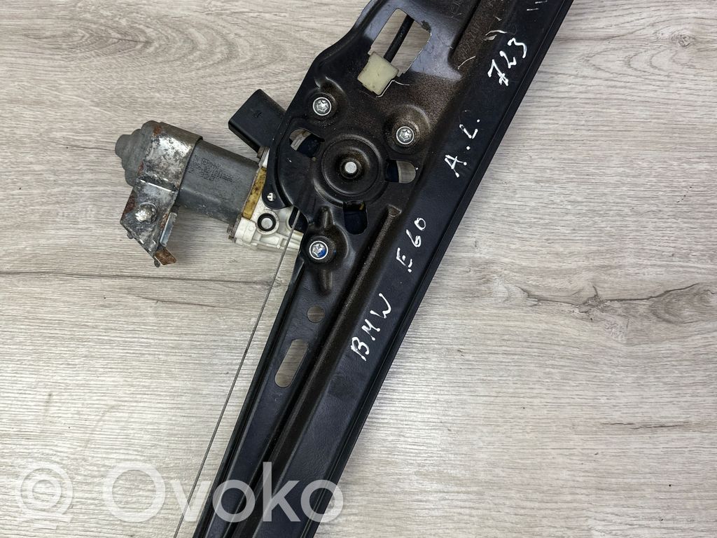 Regulador de puerta trasera con motor