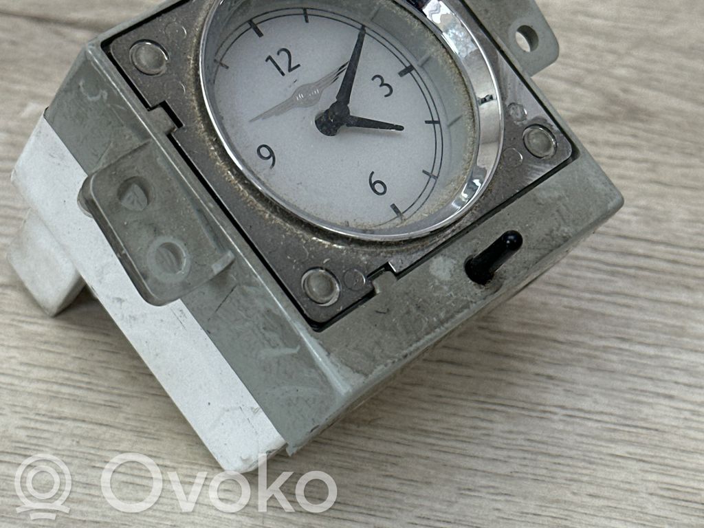 Chrysler 300 - 300C Reloj 