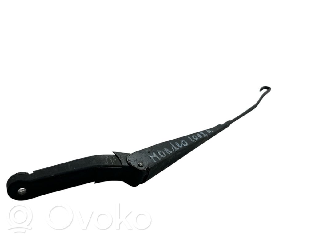 Ford Mondeo Mk III Ramię wycieraczki szyby przedniej / czołowej 