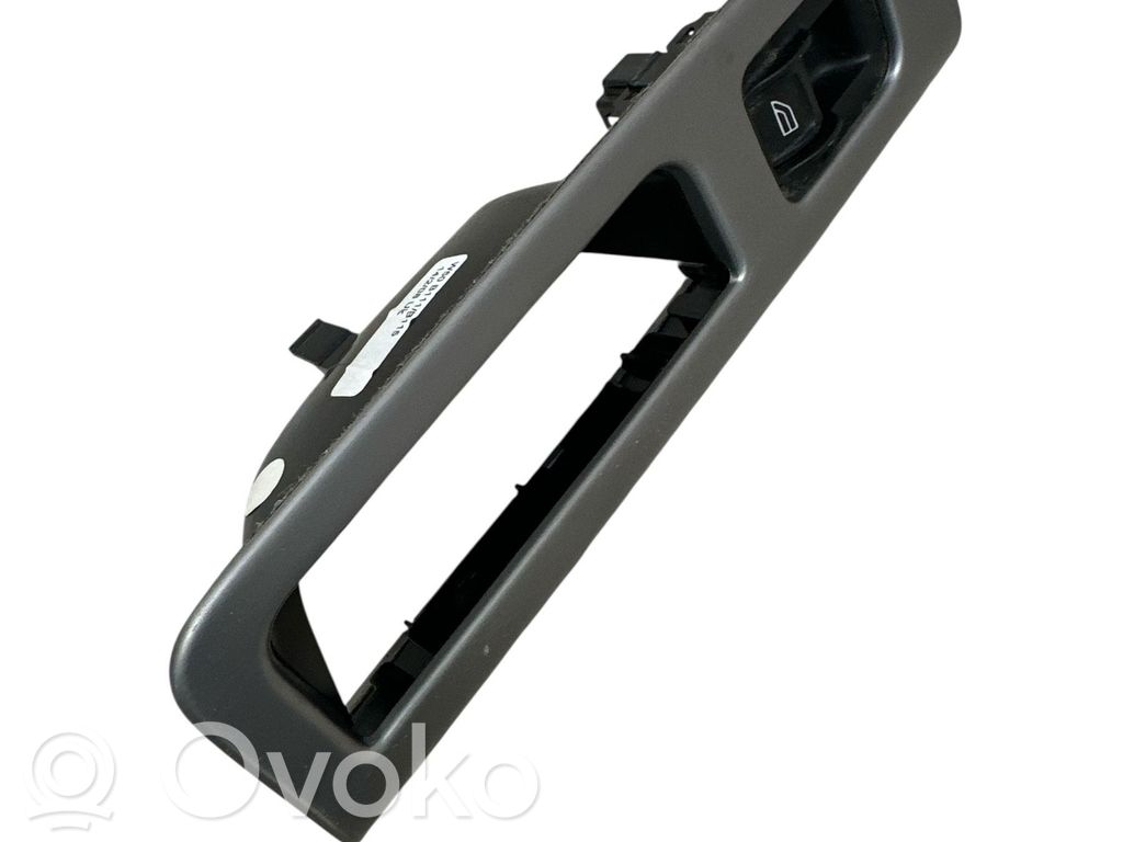 Electric window control switch   30773217,03453405,01105080281365
