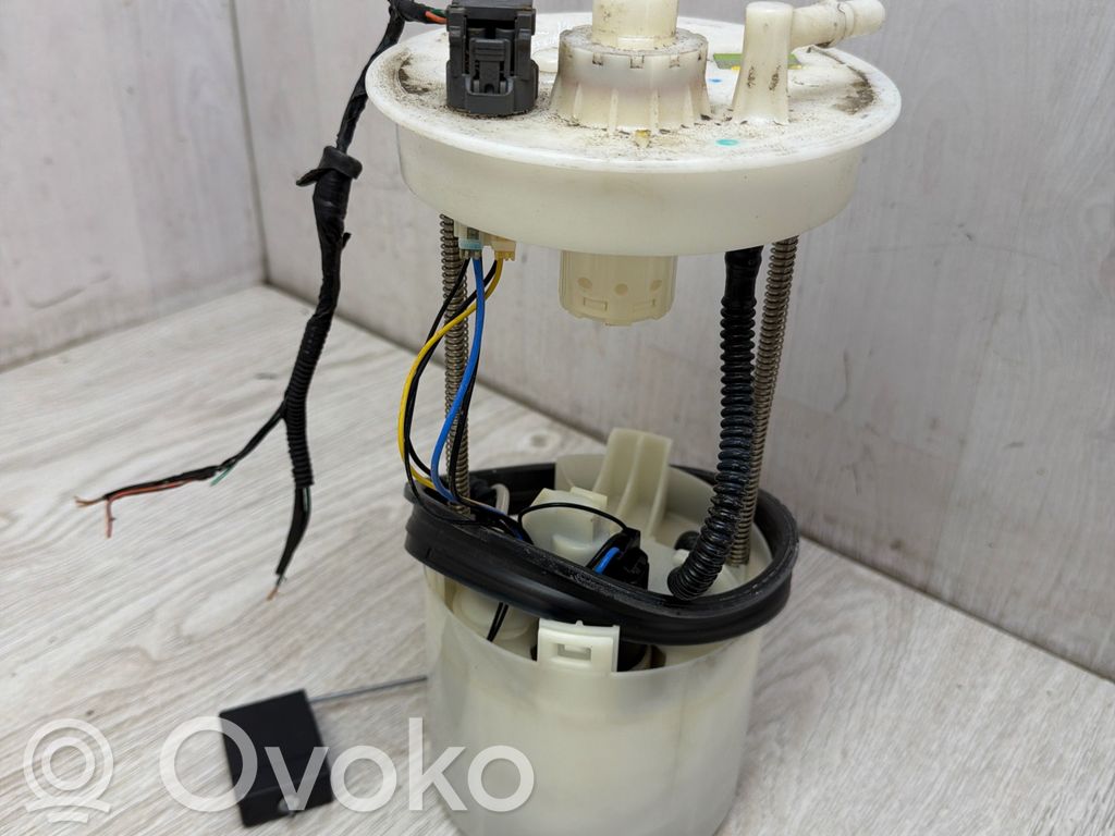 Honda Civic Polttoainesäiliön pumppu 