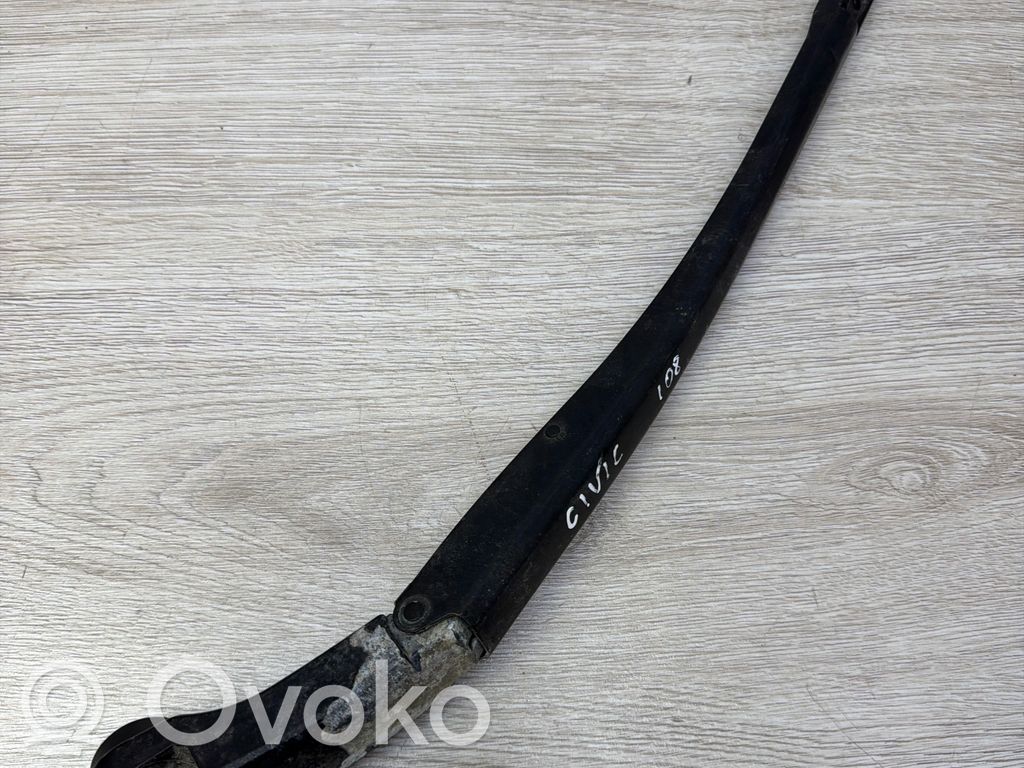 Honda Civic Brazo del limpiaparabrisas delantero 