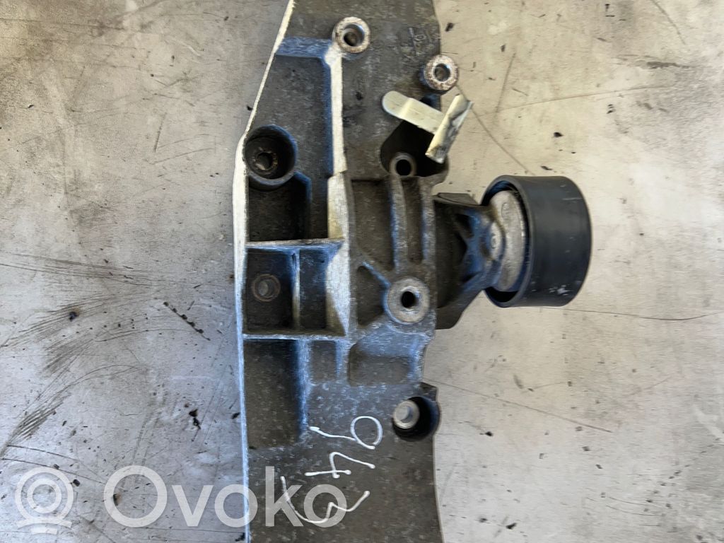 Ford Transit Halterung Lichtmaschine 