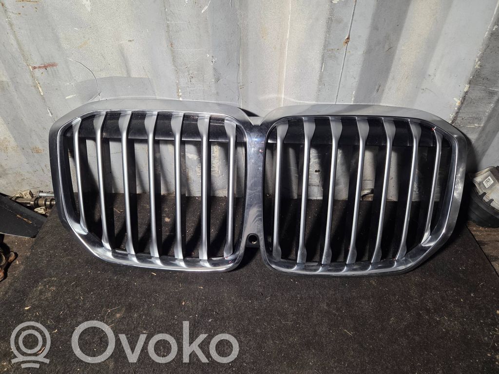 Maskownica / Grill / Atrapa górna chłodnicy   8094566,1744110
