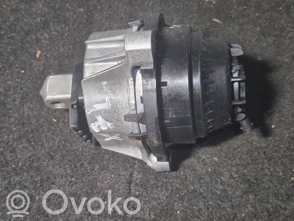 BMW X5 G05 Engine mount bracket 