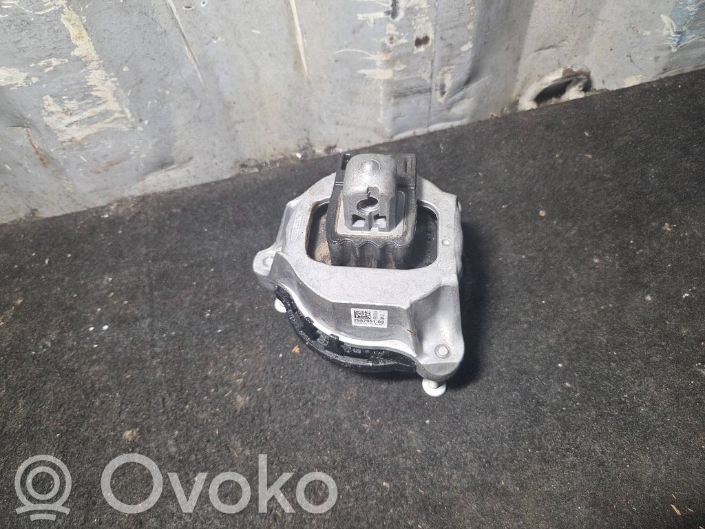 BMW X5 G05 Engine mount bracket 