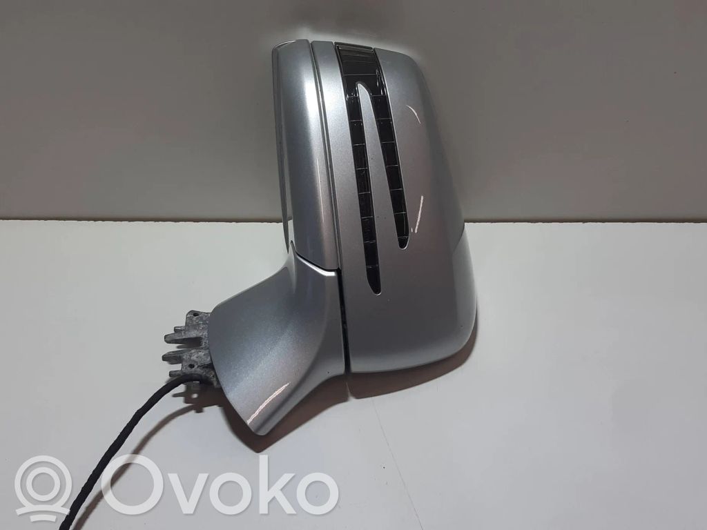 Mercedes-Benz CLS C218 X218 Elektryczne lusterko boczne drzwi przednich 