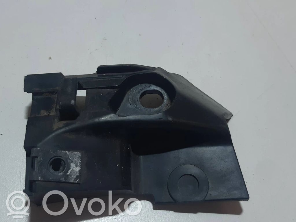 Volvo C30 Front bumper mounting bracket 