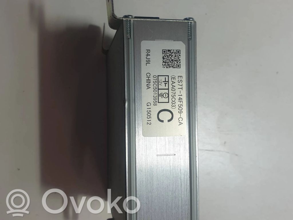Ford Fusion II Wzmacniacz audio 