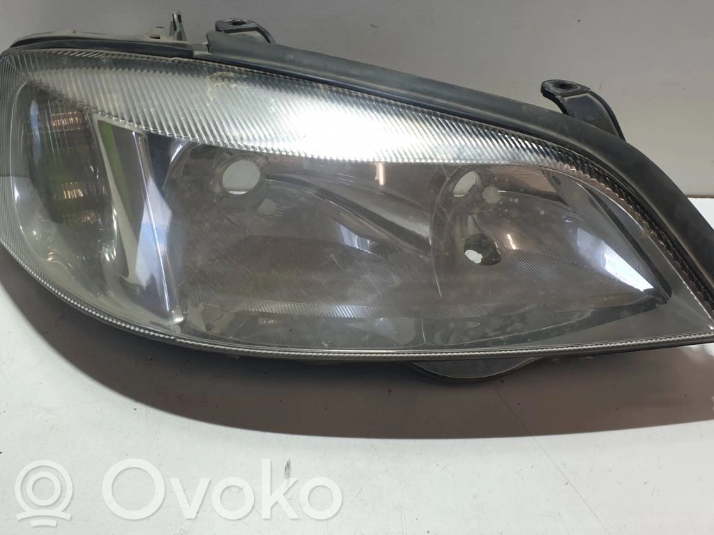 Opel Astra G Lampa przednia 