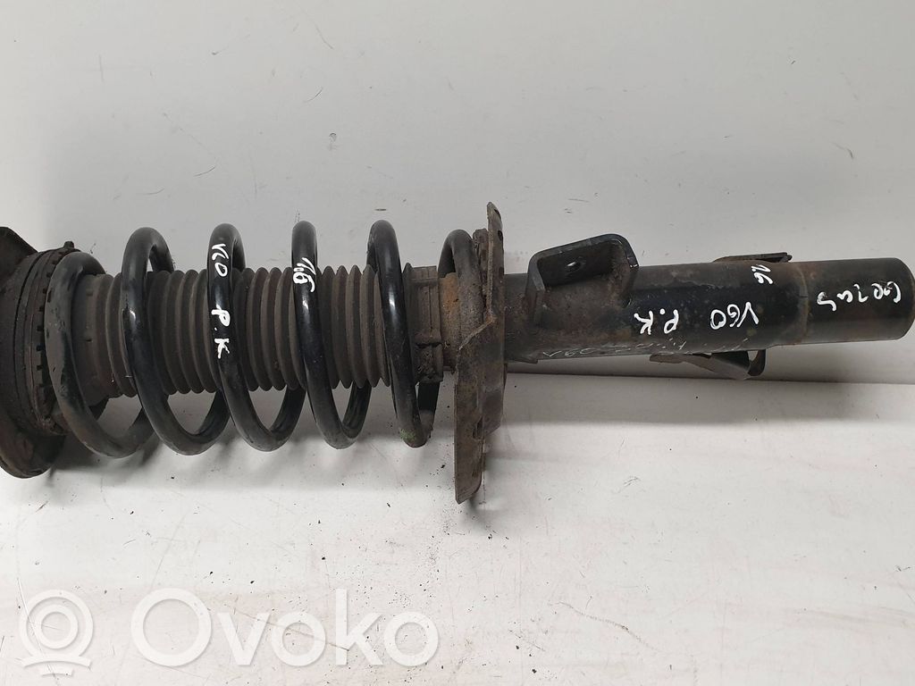 Volvo V60 Priekšpusē amortizators ar atsperi 