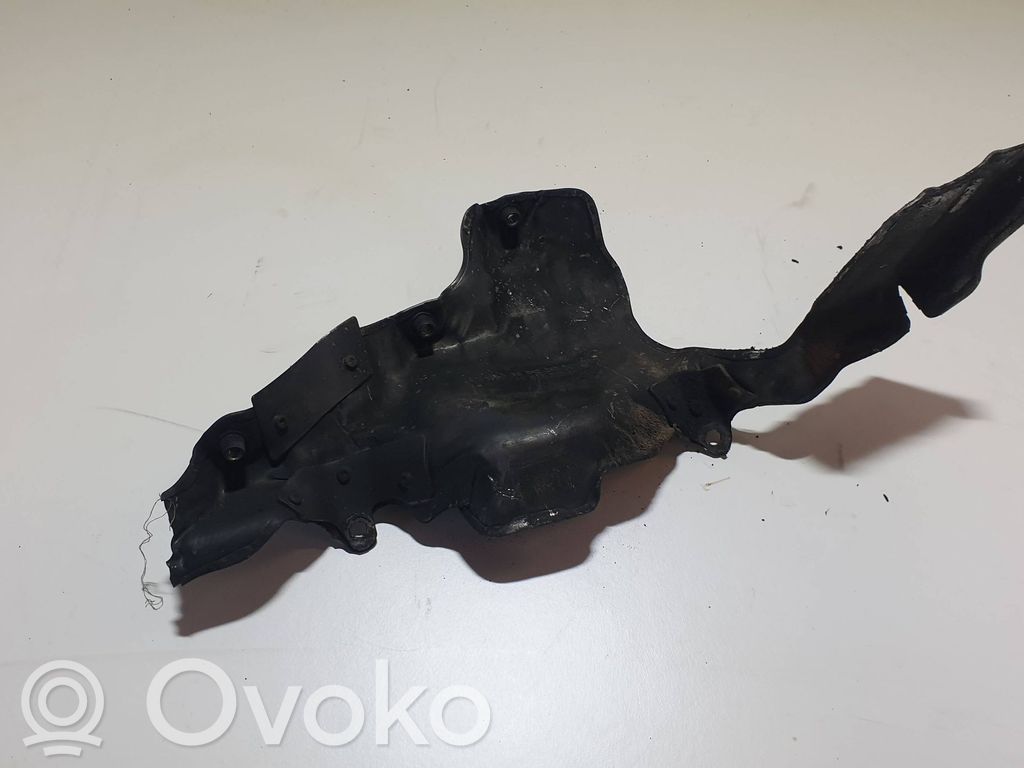 Volvo V70 Pakokaasulämmön lämpökilpi 