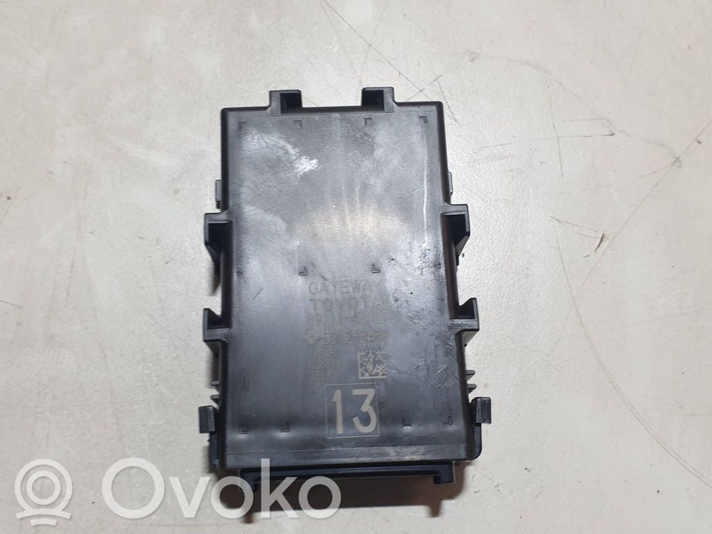 Toyota RAV 4 (XA40) Gateway valdymo modulis 