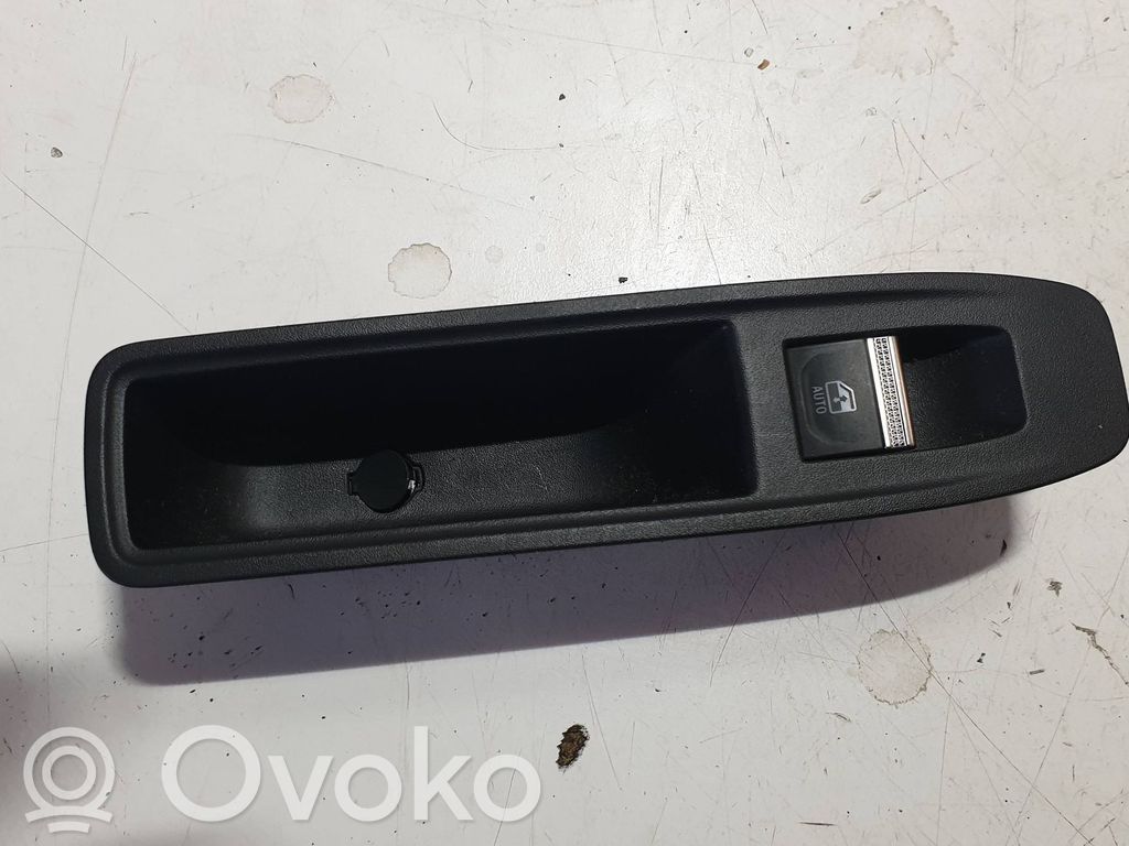 Renault Clio V Electric window control switch 