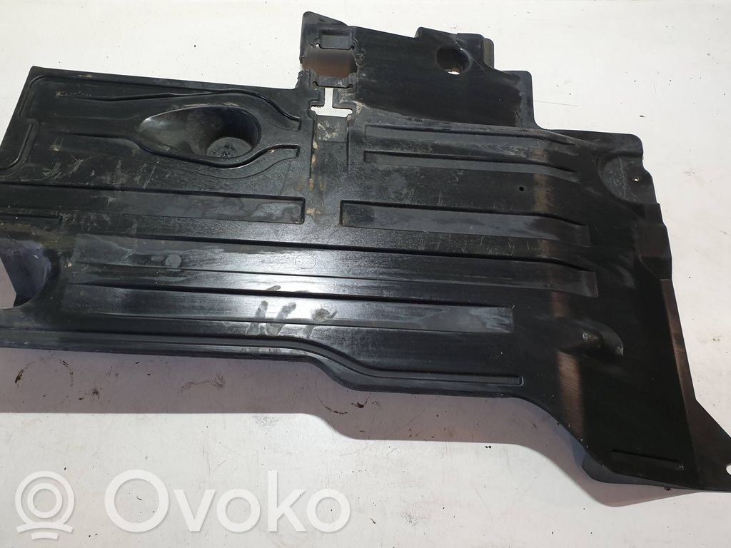 Volvo XC40 Osłona tylna podwozia 