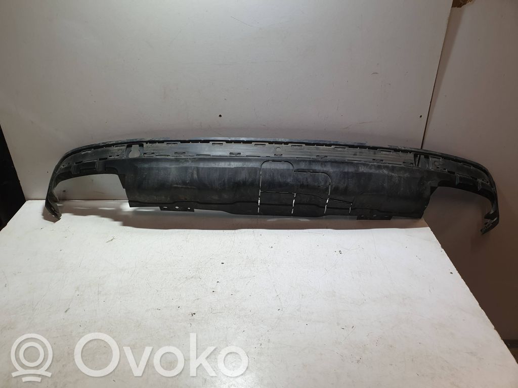 Volvo XC90 Apakšējā bampera daļa 