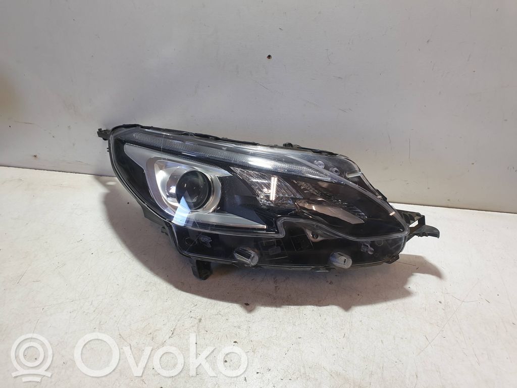 Peugeot 2008 I Scheinwerfer 