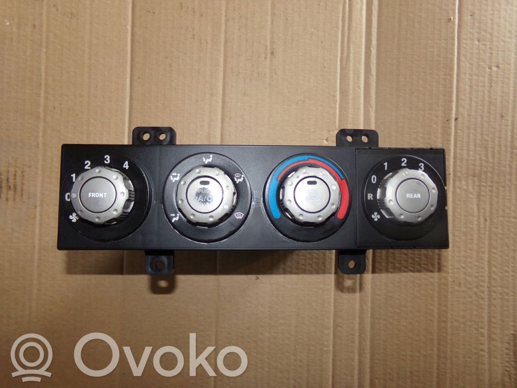 KIA Carnival Climate control unit 