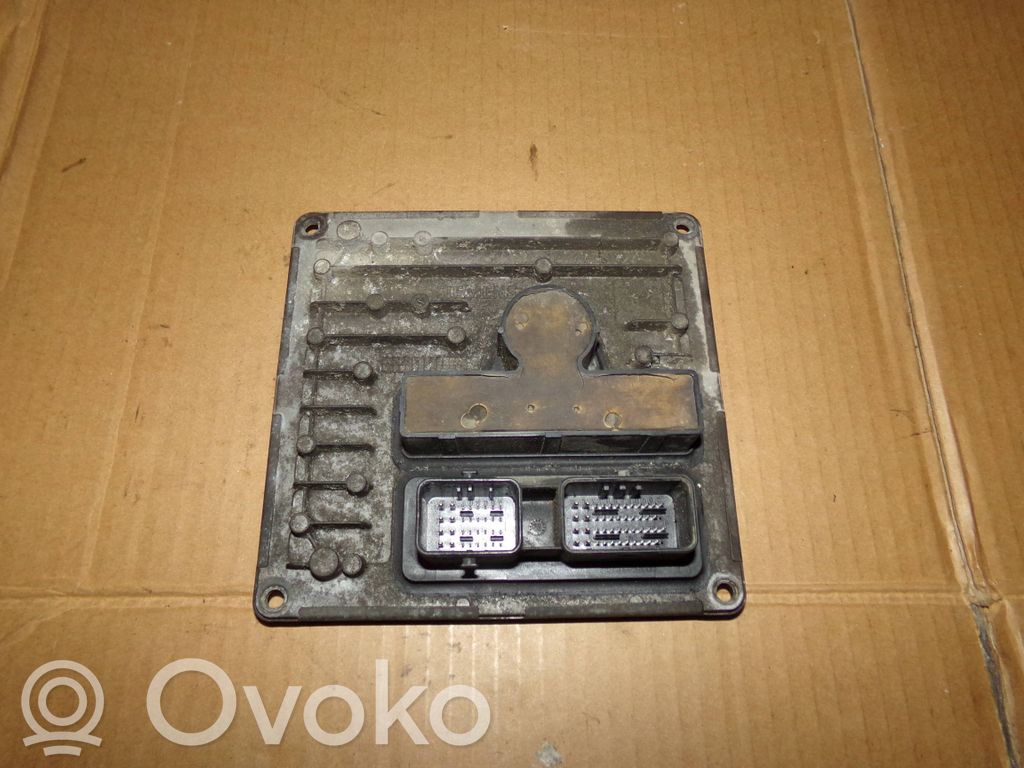 Citroen C3 Variklio valdymo blokas 