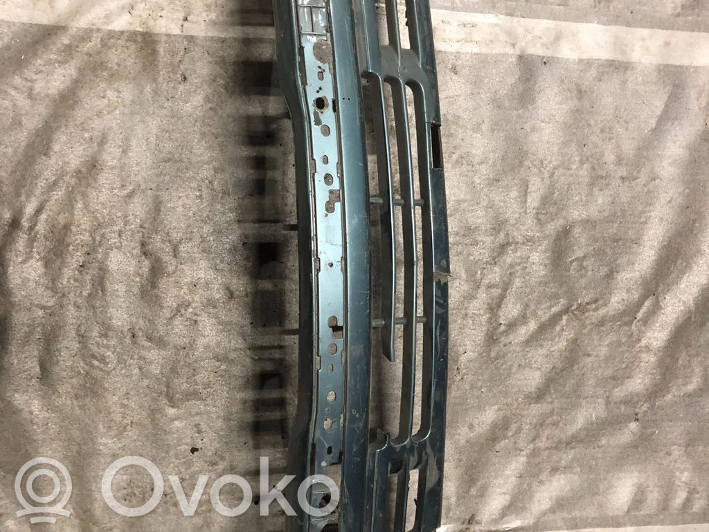 BMW 3 E36 Priekinis bamperis 