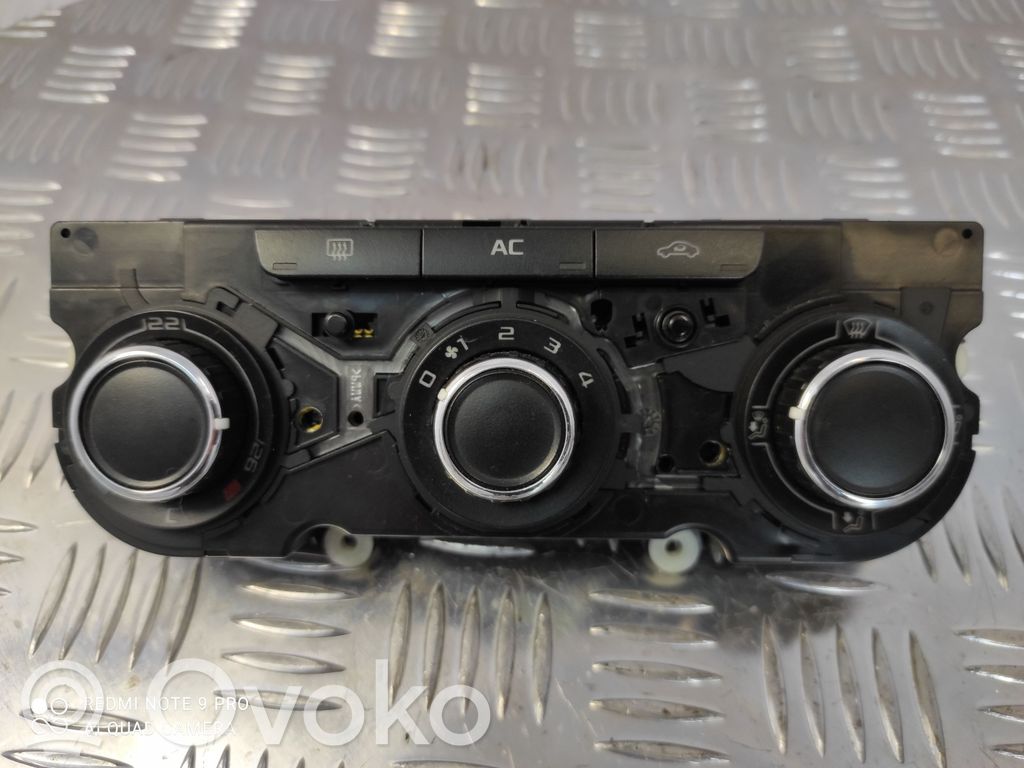 Skoda Octavia Mk2 (1Z) Climate control unit 