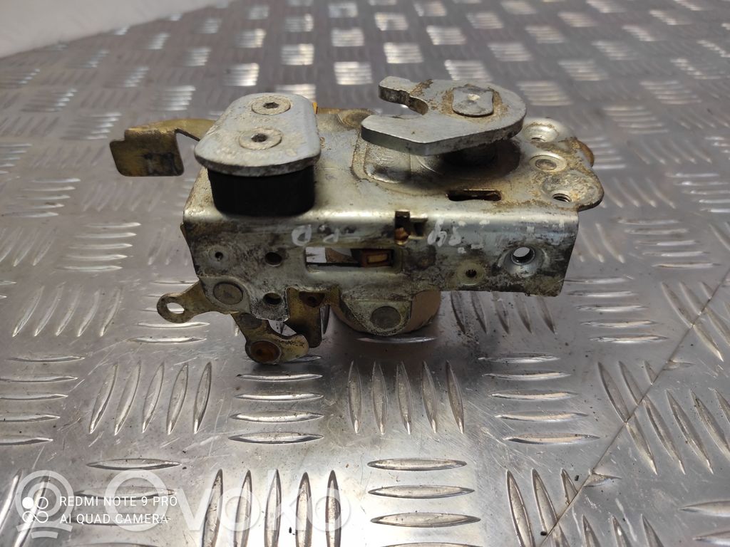 Front door lock   18894521