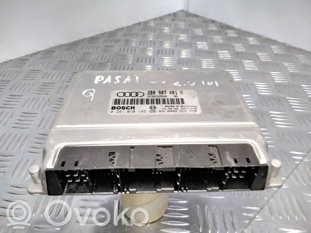 Volkswagen PASSAT B5.5 Engine control unit/module 